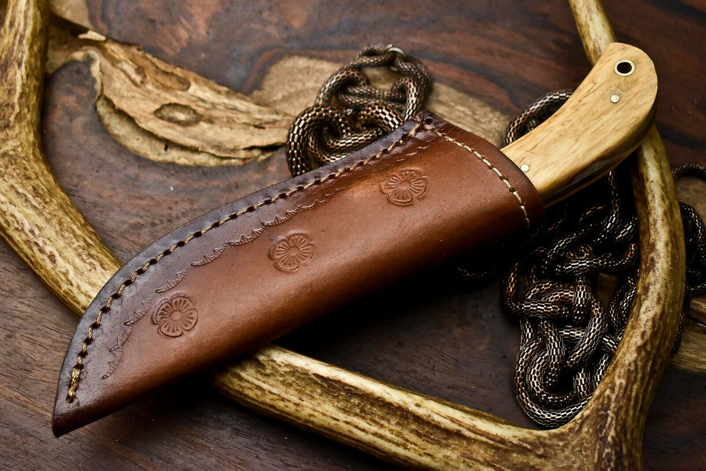 HS-688 Custom Handmade Damascus Steel Skinner Knife - Beautiful Wood Handle