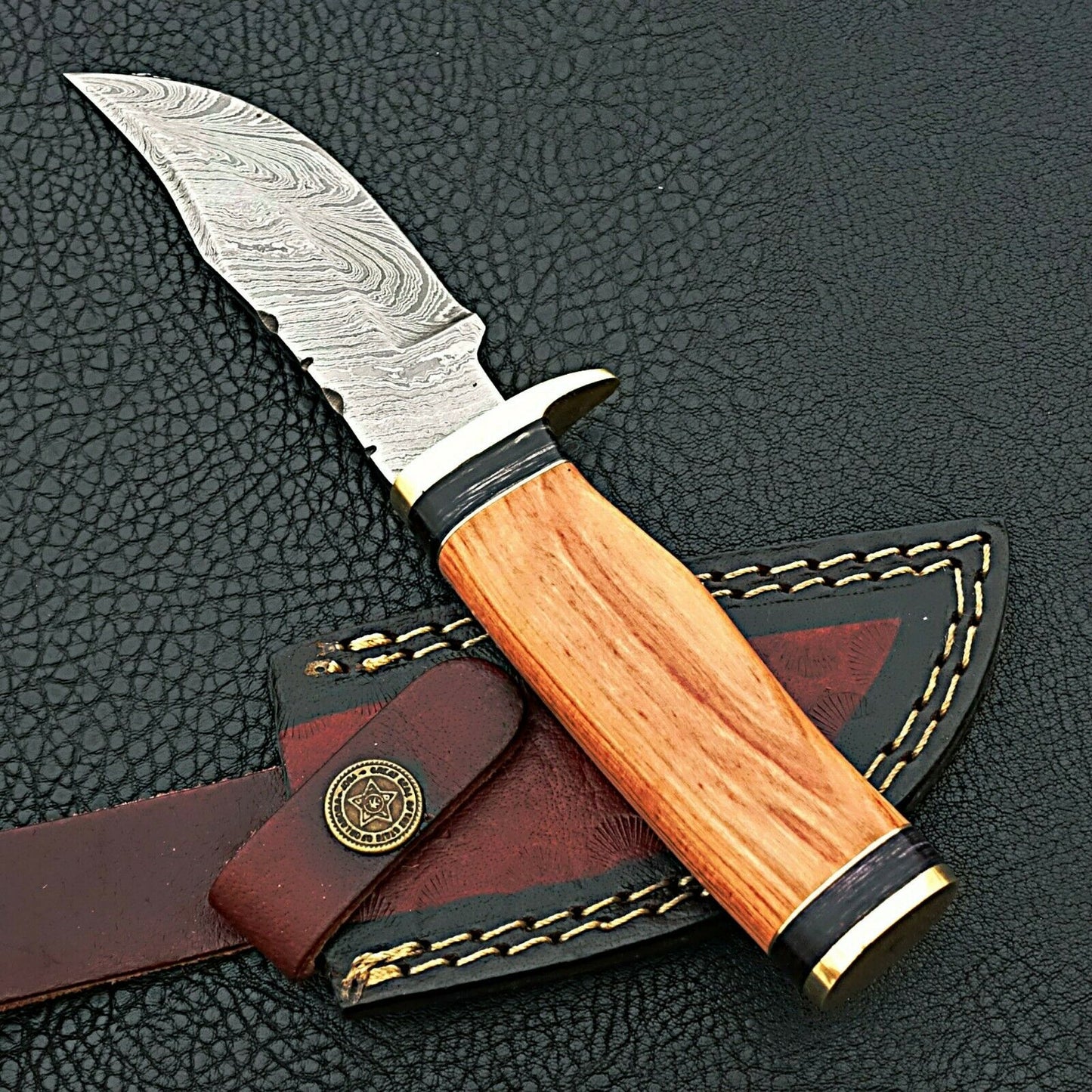 HS-417 | Custom Handmade Damascus Steel Hunting Knife - Beautiful Wood Handle