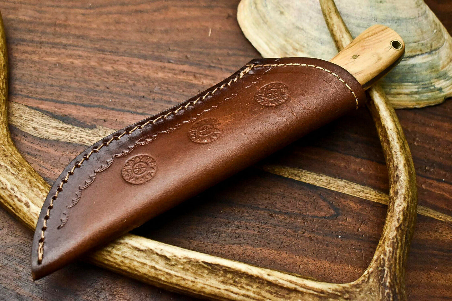 HS-605 Handmade Damascus Skinning Blade Camping Full Tang Knife