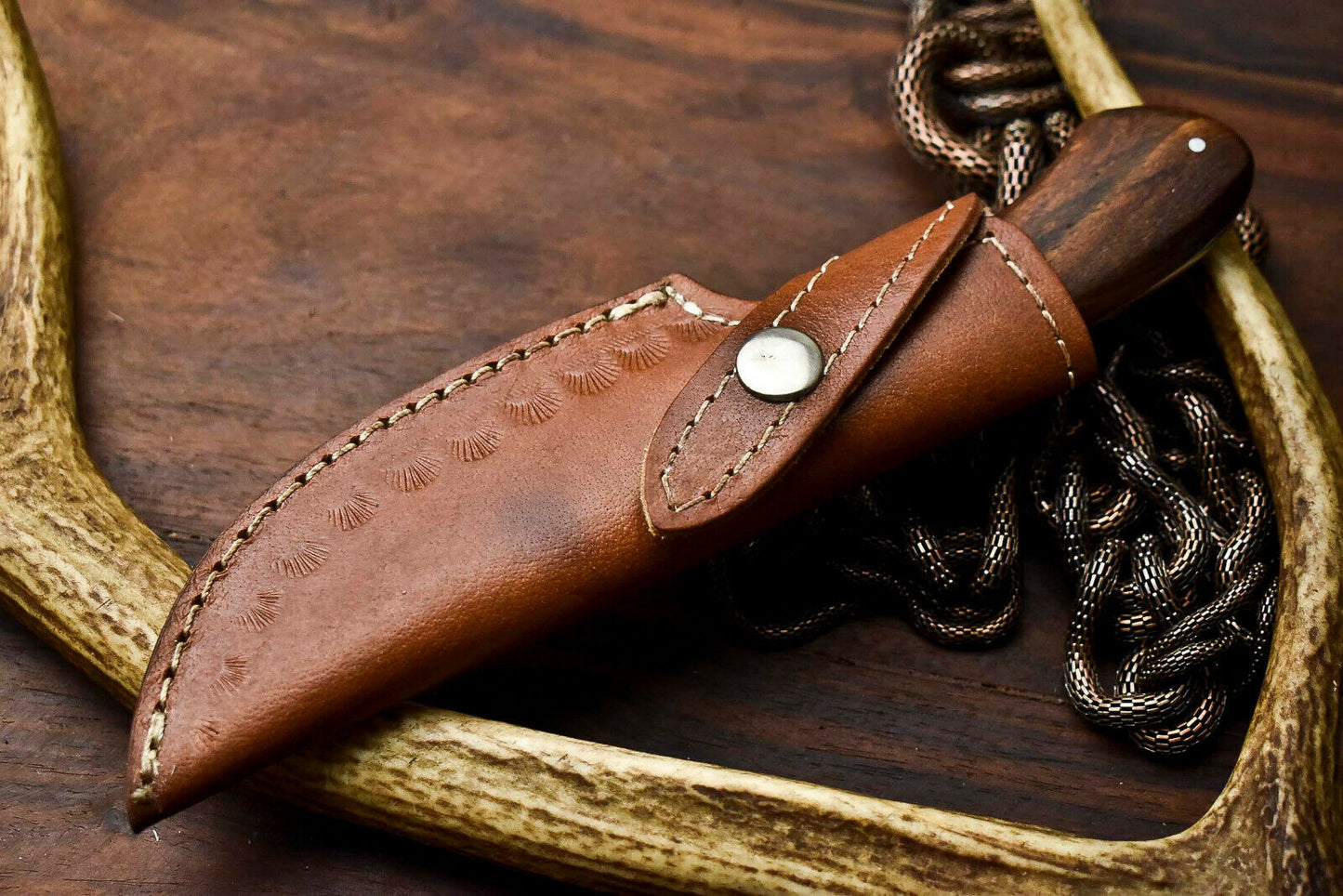 HS-695 Custom Handmade Damascus Steel Skinner Knife - Beautiful Hard Wood Handle