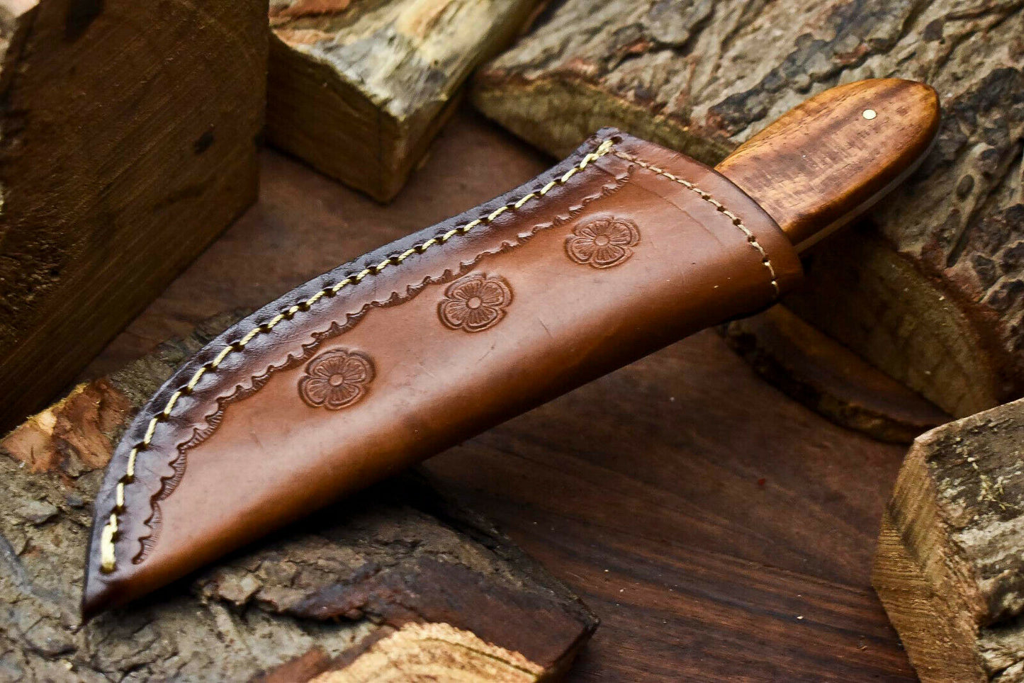 HS-651 Custom Handmade Damascus Hunting Skinning Blade Hunter Camping Full Tang Knife