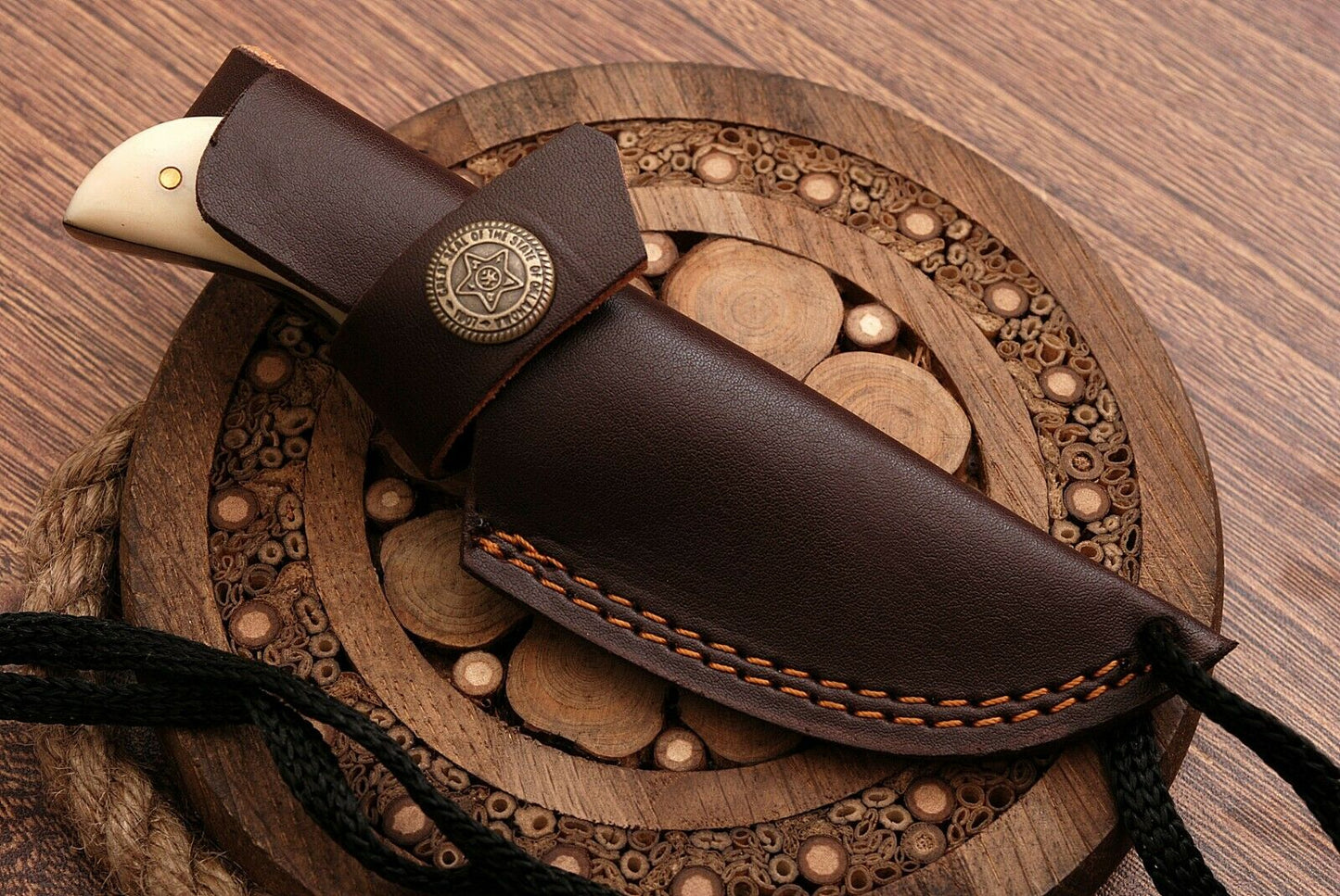 HS-759 Custom Handmade Damascus Steel Skinner Knife 5.5 inch Overall And Camel Bone Handle