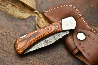 HS-1132  Hand Made Damascus Steel Blade Back Lock Folding Knife