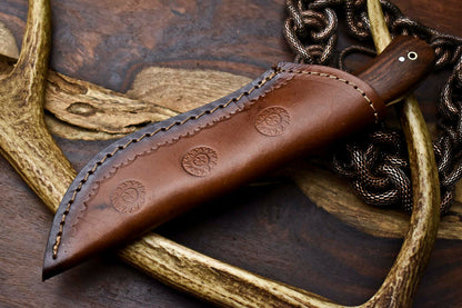 HS-673 Custom Handmade Damascus Steel Skinner Knife - Beautiful Hard Wood Handle