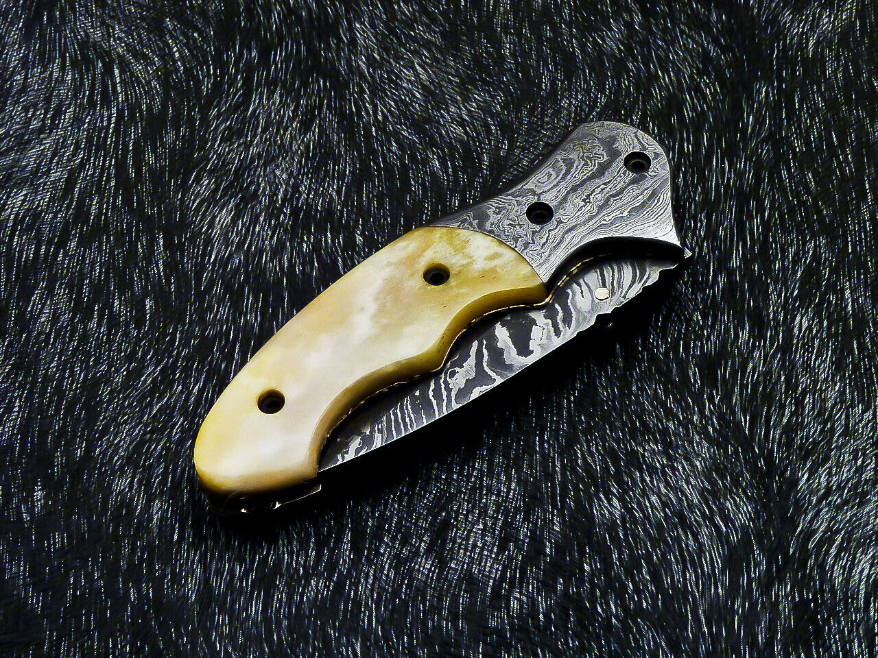 Damascus Liner Lock Folding Knife – Camel Bone | Twist Blade | HS-1124