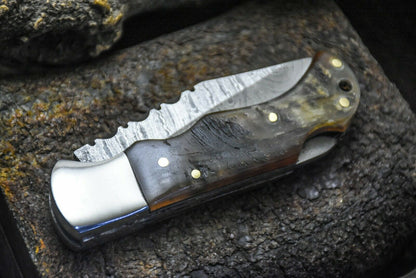 HS-1116 "  CUSTOM HANDMADE DAMASCUS STEEL BLADE FOLDING KNIFE RAM HORN