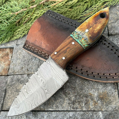HS-583 Custom Handmade Damascus Steel Hunting Knife Full Tang Skinner Knife