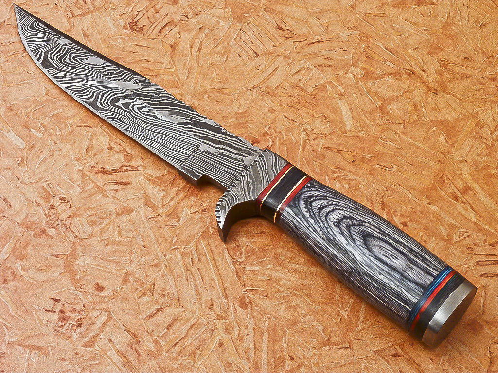 Custom Handmade Damascus Hunting Knife With Hard Wood Handle