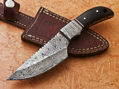 HS-538  Custom Handmade Damascus Hunting Knife With Buffalo Horn Handle