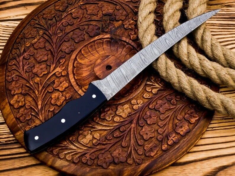 Damascus Full Tang Hunting Fillet Knife with Leather Sheath – HS-1041