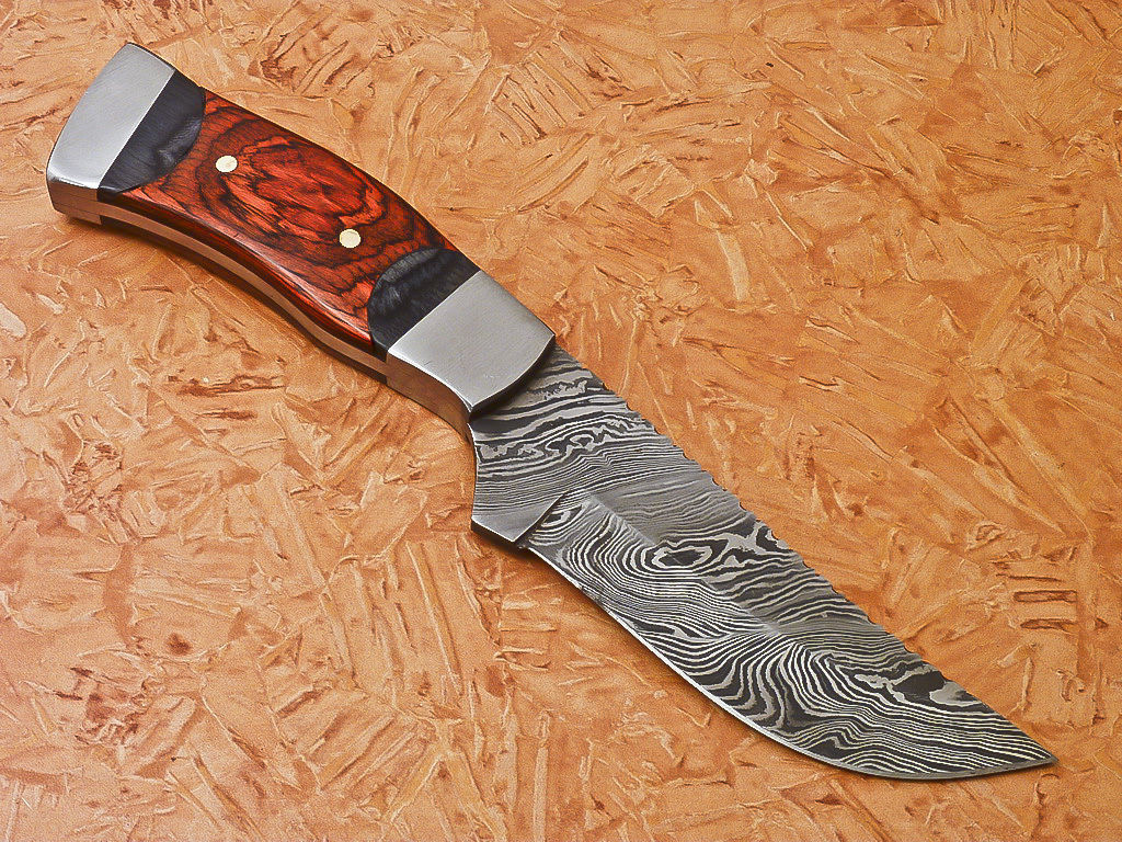 HS-547 Custom Handmade Damascus Hunting  Knife With Hard Wood Handle