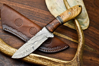 HS-604 Handmade Damascus Skinning Blade Camping Full Tang Knife