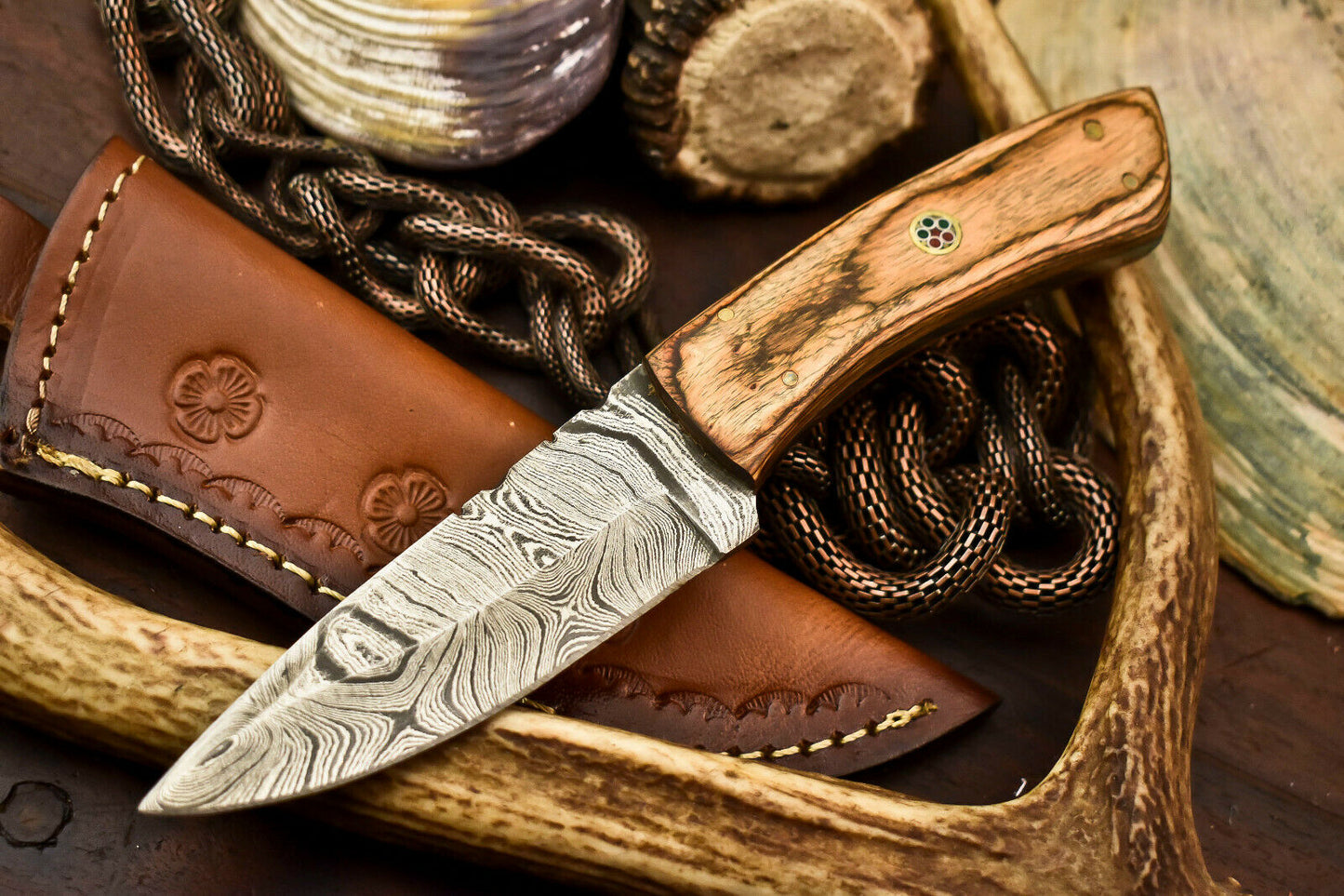 HS-610 Custom Handmade Damascus Hunting Skinning Blade Hunter Camping Full Tang Knife