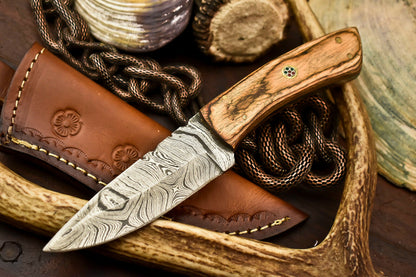 HS-610 Custom Handmade Damascus Hunting Skinning Blade Hunter Camping Full Tang Knife