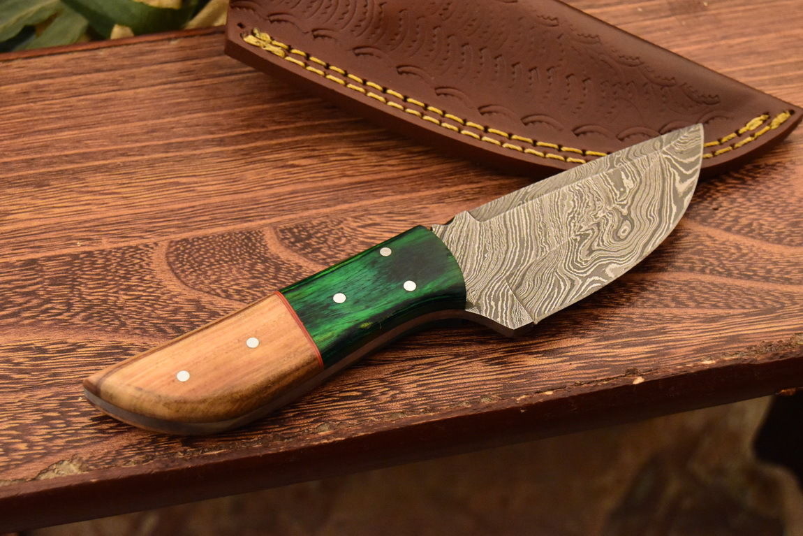 HS-838 Custom Handmade Damascus Skinner Knife With Hard Wood Handle