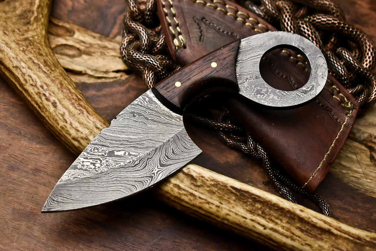 HS-678 Custom Handmade Damascus Steel Skinner Knife - Beautiful Wood Handle