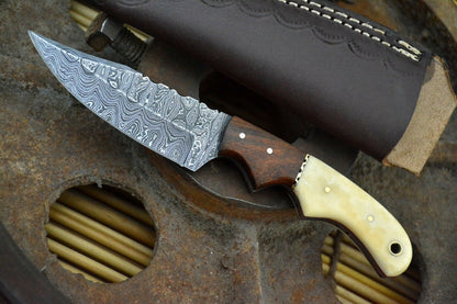 HS-853 Custom Handmade Damascus Skinner Knife With Walnut Wood Handle