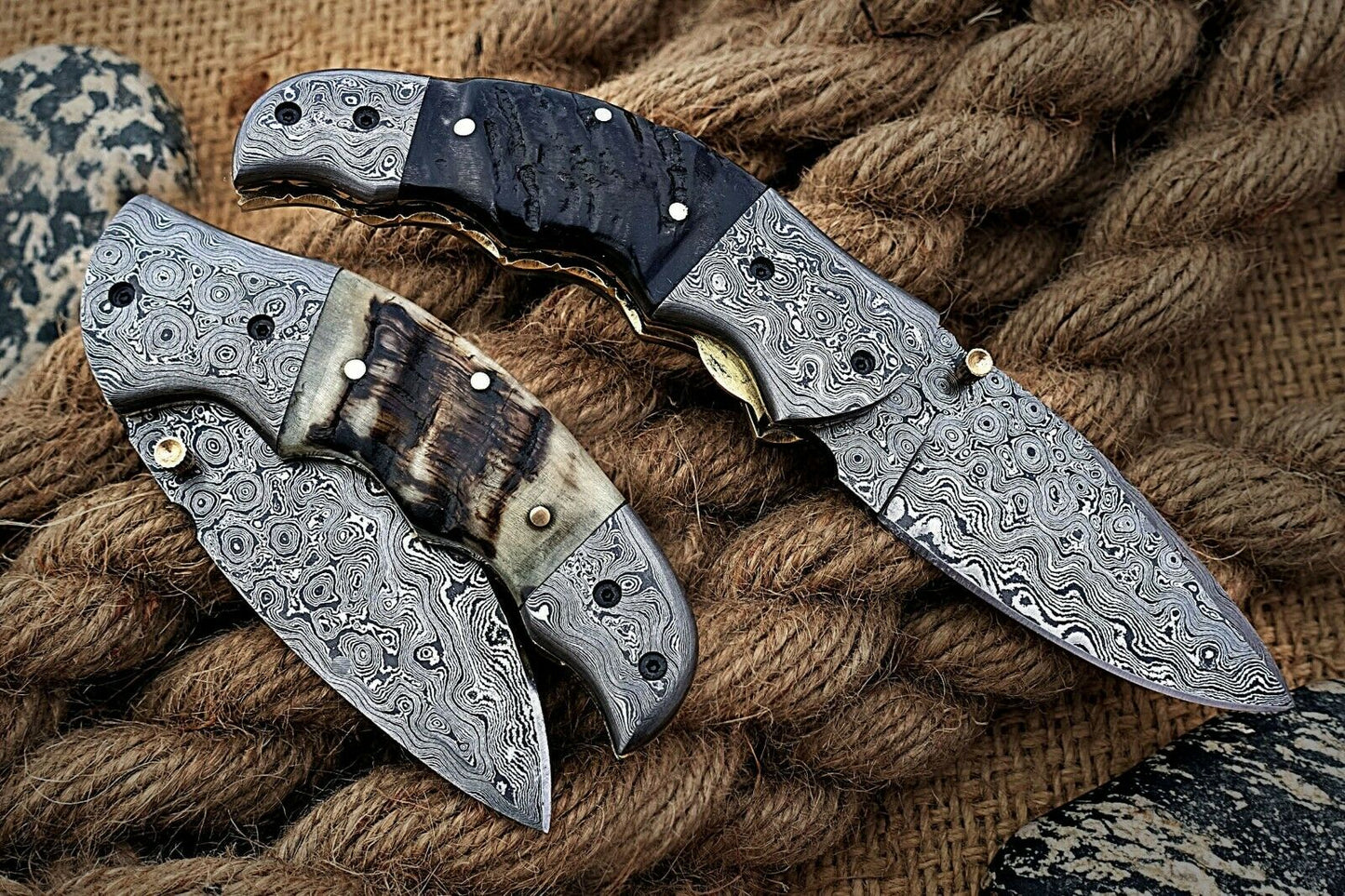 Custom Handmade Damascus Folding-Pocket Knife With Ram Horn Handle