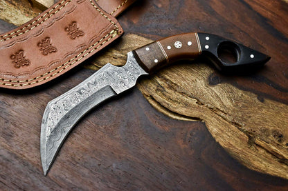 HS-901 Handmade Damascus Hunting Blade Karambit Full Tang Knife