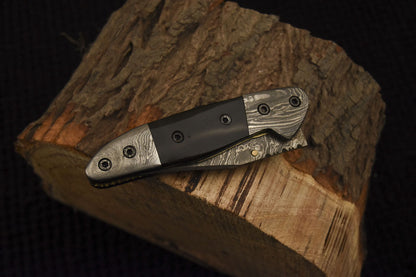 Custom Handmade Damascus Folding/Pocket Knife With Buffalo hHorn Handle