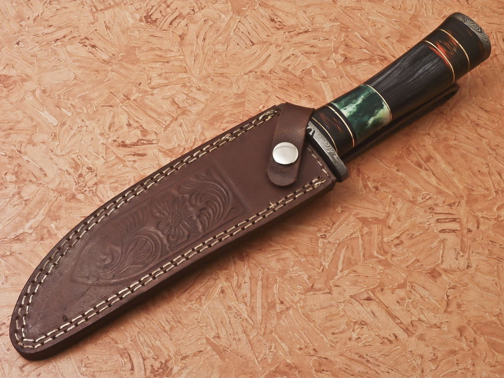HS-542 Custom Handmade Damascus Huting Knife With Hard Wood & Bone Handle