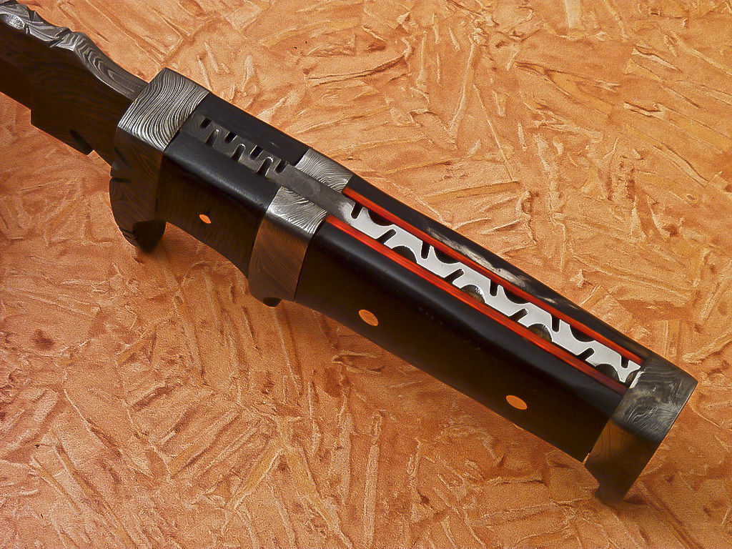 HS-544 Custom Handmade Damascus Hunting Knife With Hard Bufalo Horn Handle