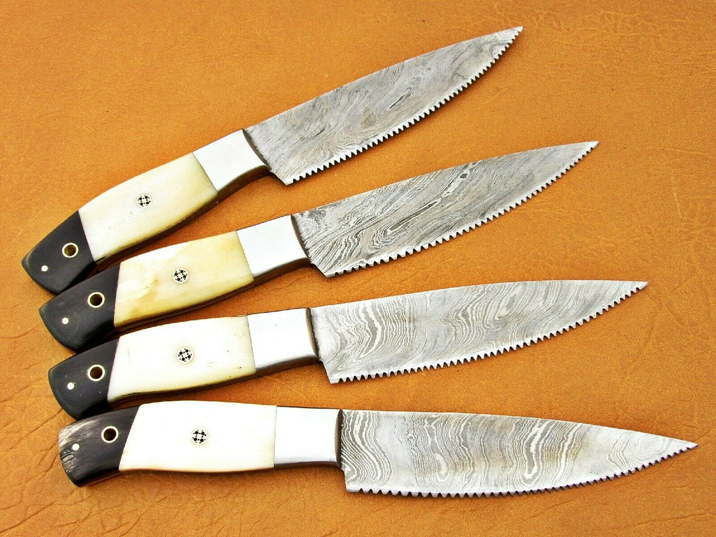HS-192 Custom Handmade Damascus Kitchen Knives With Camel Bone & Buffalo Horn Hanlde