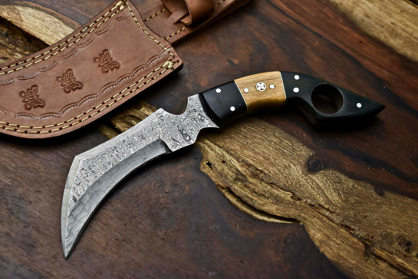 HS-896 Handmade Damascus Hunting Blade Karambit Full Tang Knife