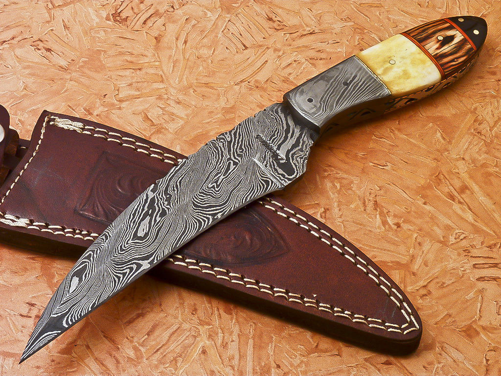 HS-917 Custom Handmade Damascus Karambit Style Knife With Hard Wood Handle