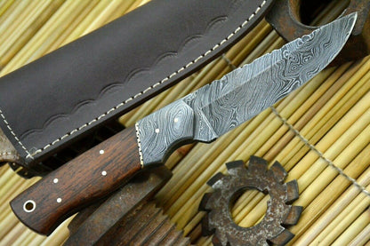 HS-846 Custom Handmade Damascus Skinner Knife With Walnut Wood Handle