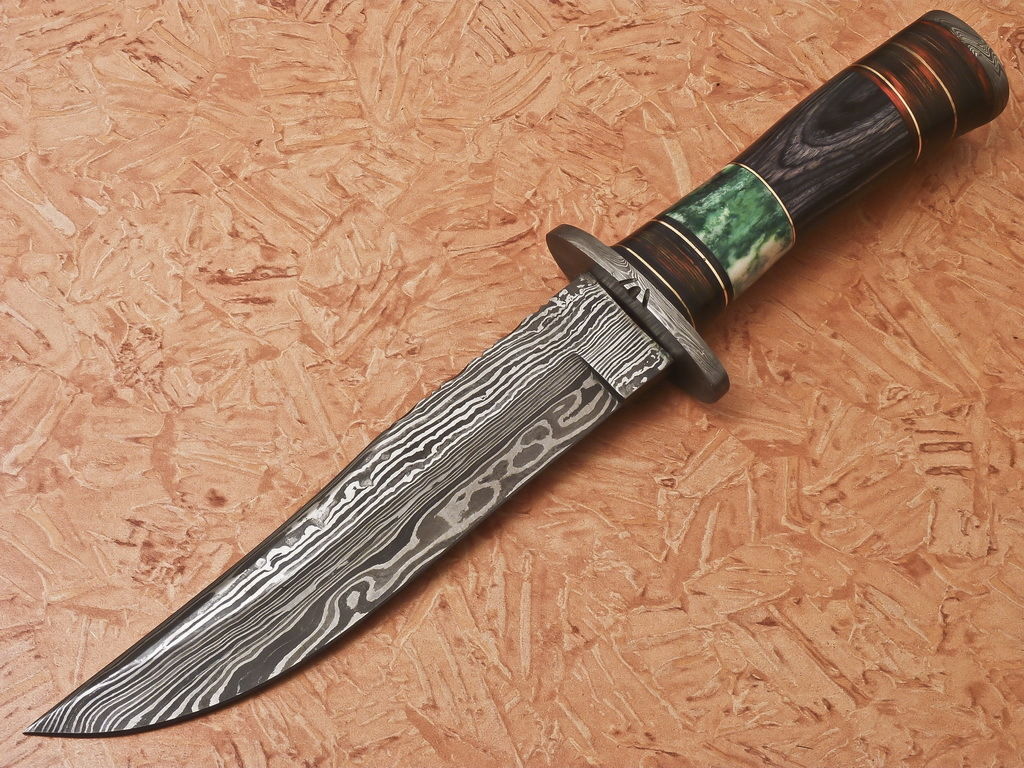HS-542 Custom Handmade Damascus Huting Knife With Hard Wood & Bone Handle