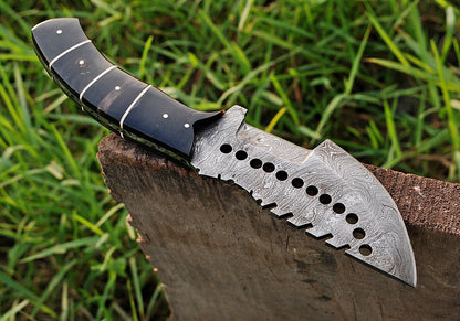 HS-944 Custom Handmade Damascus Tracker-Hunting Knife With Buffalo Horn Handle