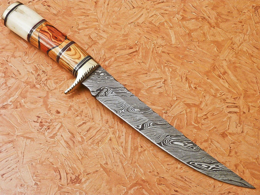 HS-548 Custom Handmade Damascus Hunting Fillet Knife With Hard Wood Handle