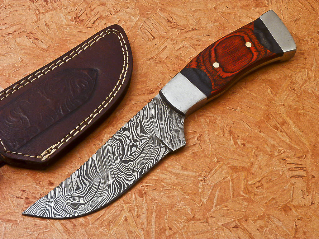 HS-547 Custom Handmade Damascus Hunting  Knife With Hard Wood Handle