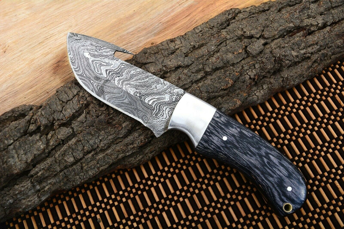 HS-797 Custom Handmade Damascus Skinner Knife With Black Gray Hard Wood Handle