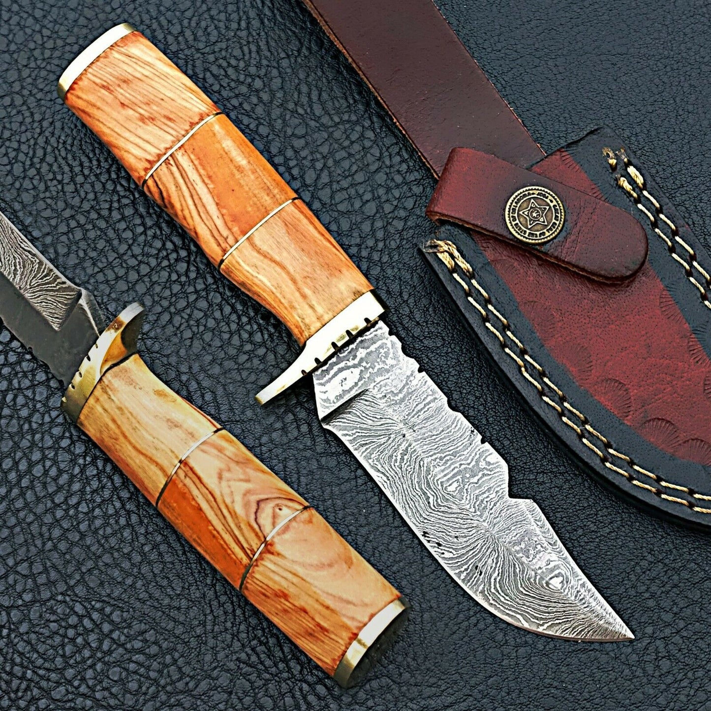 HS-425 | Custom Handmade Damascus Steel Hunting Knife - Beautiful Wood Handle