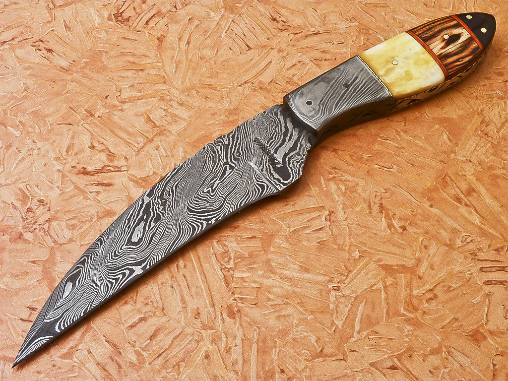 HS-917 Custom Handmade Damascus Karambit Style Knife With Hard Wood Handle