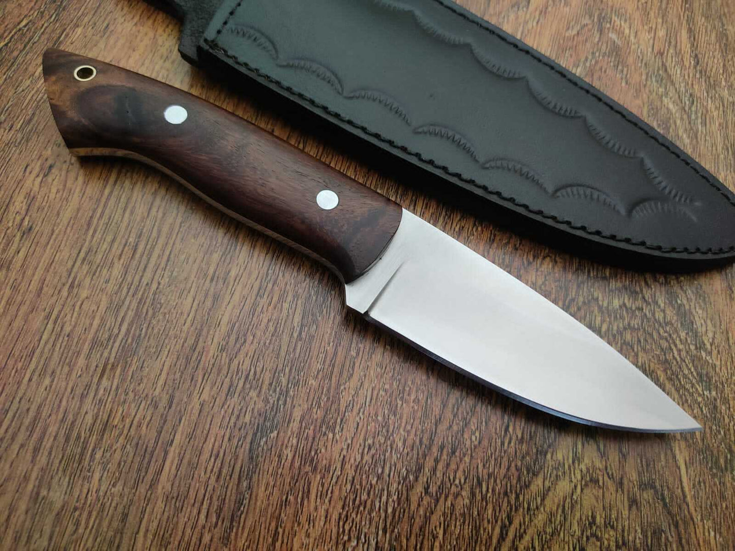 HS-561 Custom Handmade 1095 H.C Steel Survival Bushcraft Camping Hunting Knife