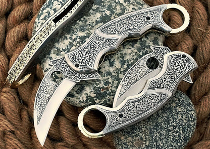 Present The Best Custom Hand Engraved Folding-Pocket Knife With Very Good Price