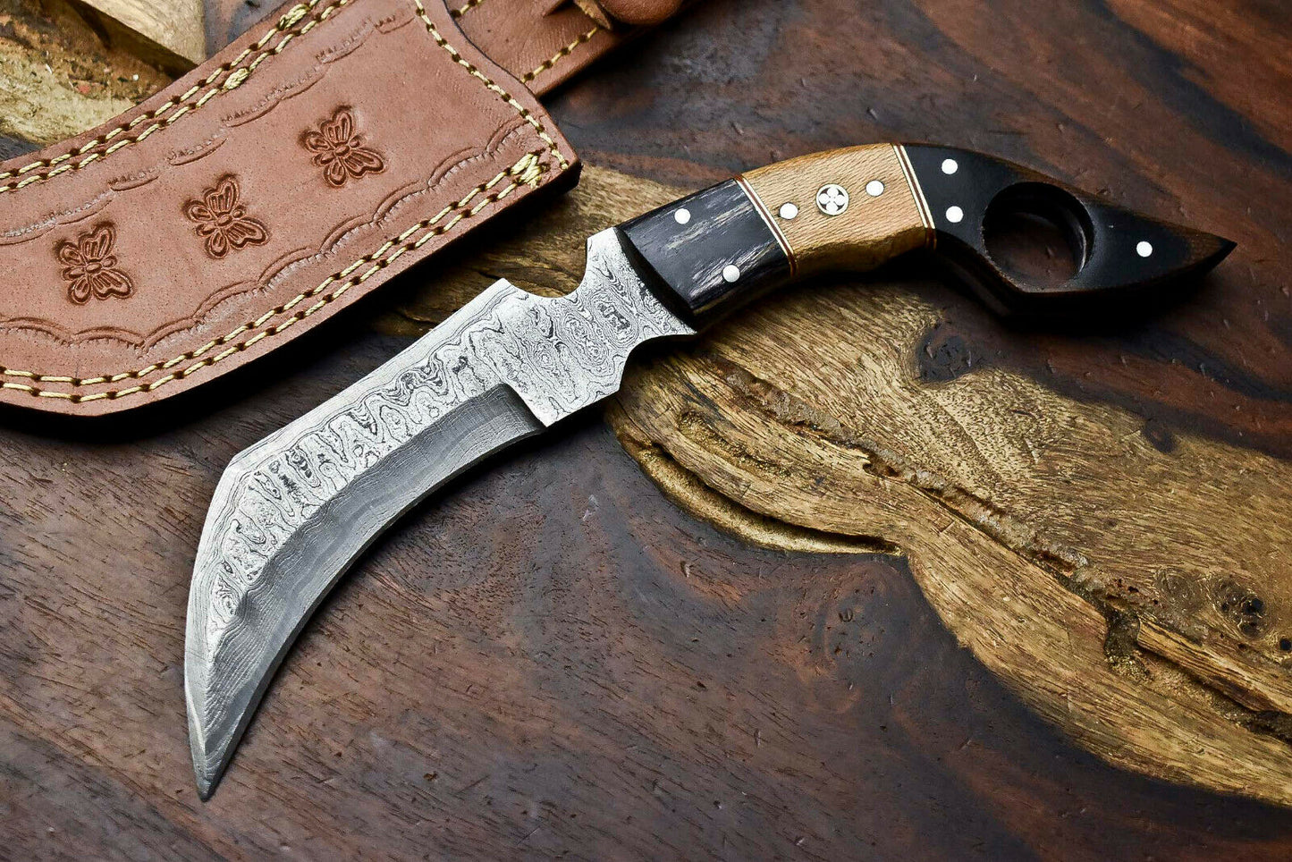 HS-898 Handmade Damascus Hunting Blade Karambit Full Tang Knife