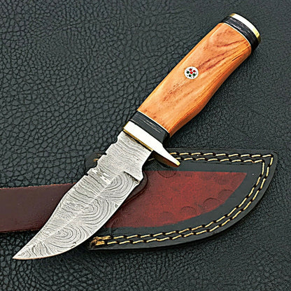 HS-417 | Custom Handmade Damascus Steel Hunting Knife - Beautiful Wood Handle