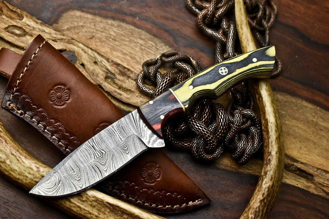 HS-643 Custom Handmade Damascus Hunting Skinning Blade Hunter Camping Full Tang Knife