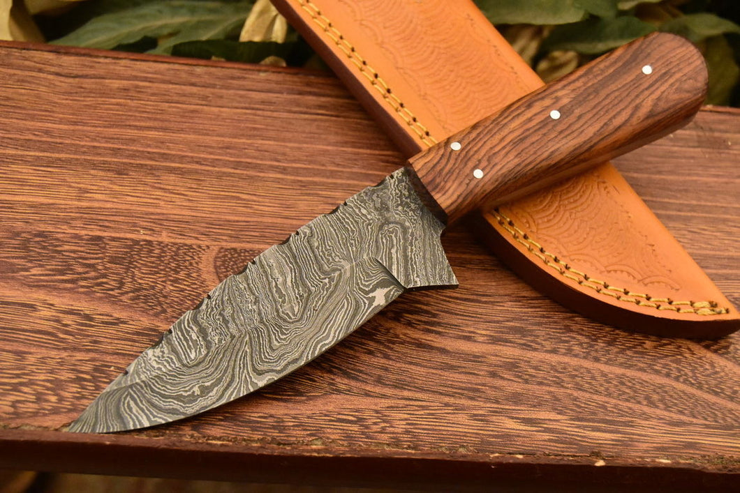 HS-828 Custom Handmade Damascus Skinner Knife With Pure Wood Handle