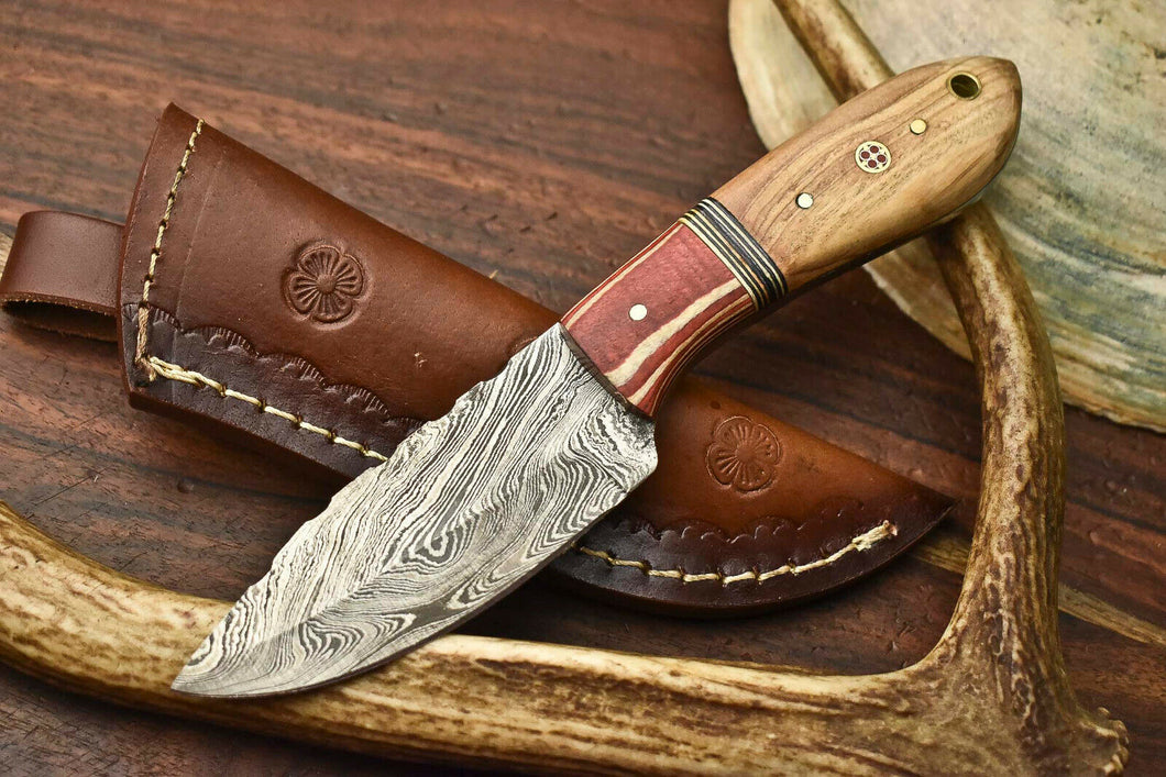 HS-599 Handmade Damascus Skinning Blade Camping Full Tang Knife