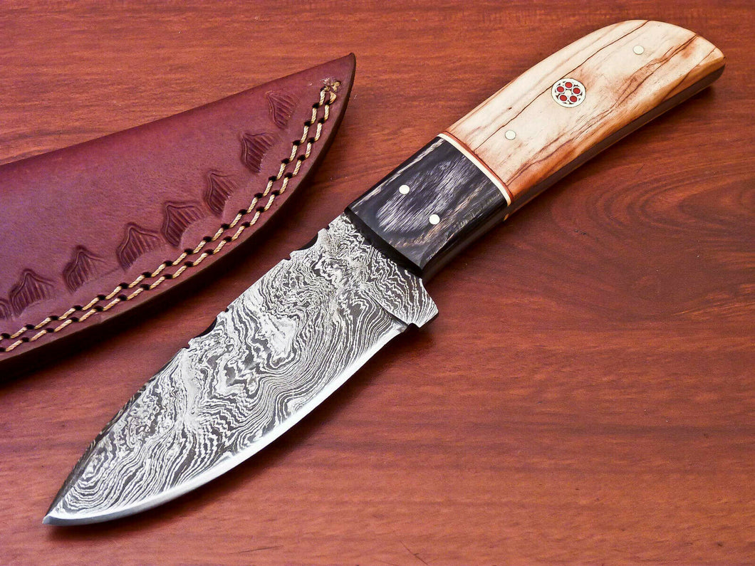 HS-809 Custom Handmade Damascus Skinner Knife With Wood Handle