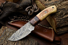 Load image into Gallery viewer, HS-653 Custom Handmade Damascus Hunting Skinning Blade Hunter Camping Full Tang Knife
