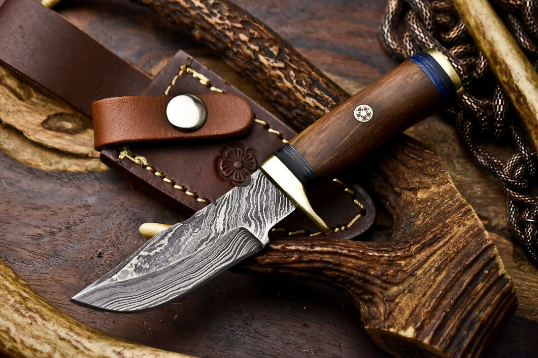 HS-716 Custom Handmade Awesome Walunt Wood Handle Damascus Steel Skinner Knife With Best Price